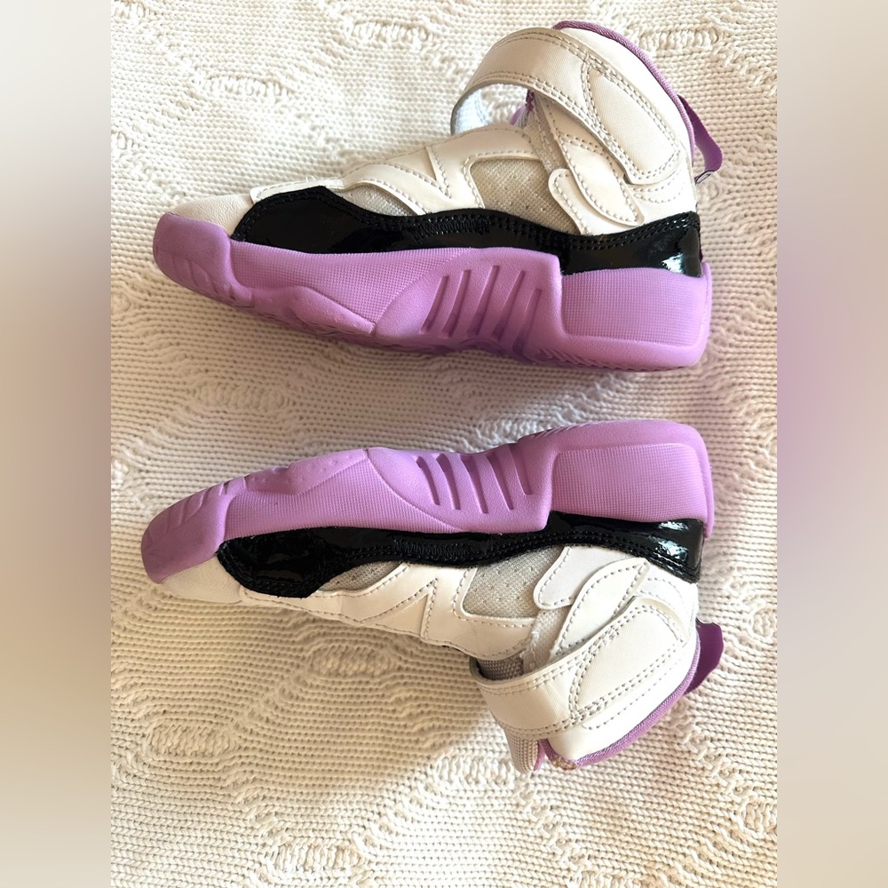 Kids- Nike Jordan Jumpman Hightop Sneakers